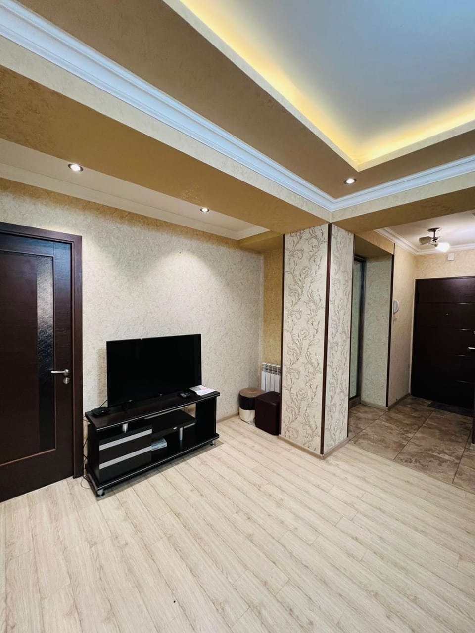 City Center Large and Comfortable 3 Bedroom, next to Northern Avenue Apartment in Yerevan
