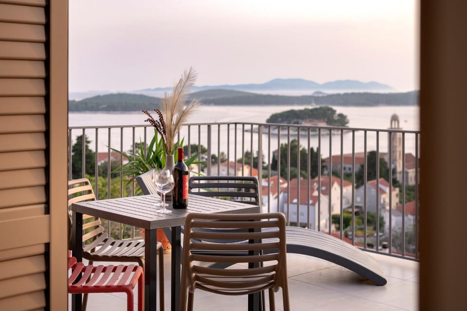 Balcony/Terrace, Seating area, Sea view