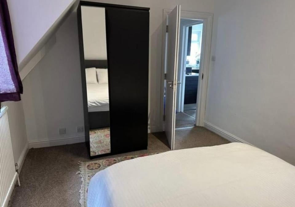 2 bedroom Flat in Camden Apartment in London Borough of Camden