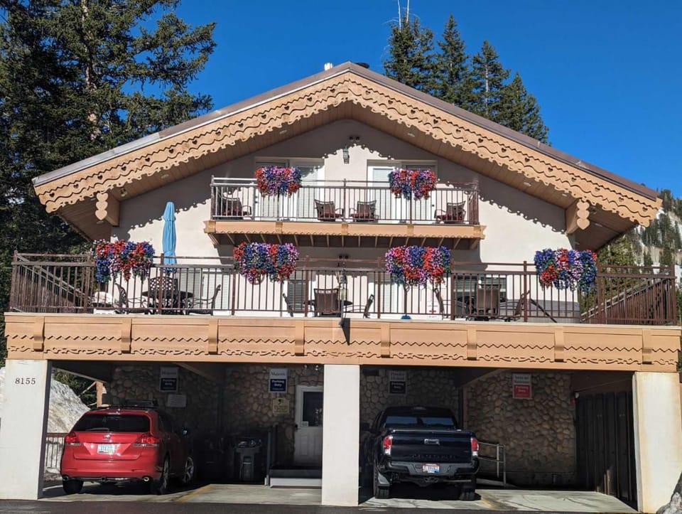 Brighton Ski Resort Hidden Falls 1 Bedroom Chalet Utah House in Wasatch County