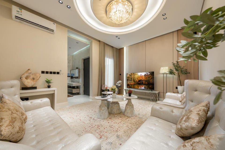 شقة غرفة وصالة وجلسة خارجية بالعارض ٨ Apartment in Riyadh
