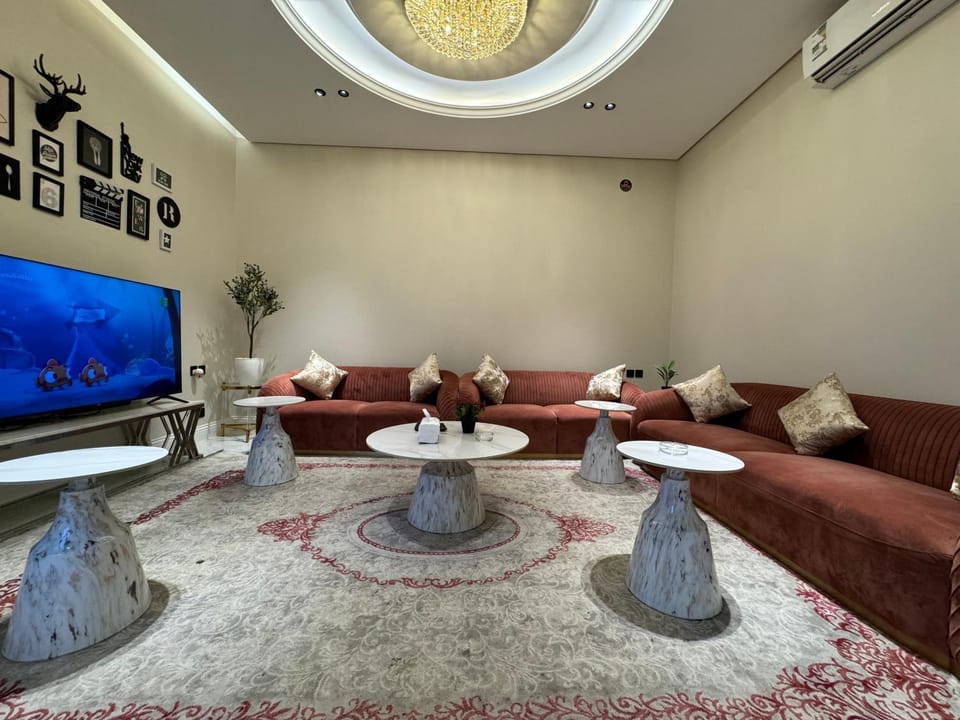 شقة غرفة وصالة وجلسة خارجية بالعارض ٨ Apartment in Riyadh