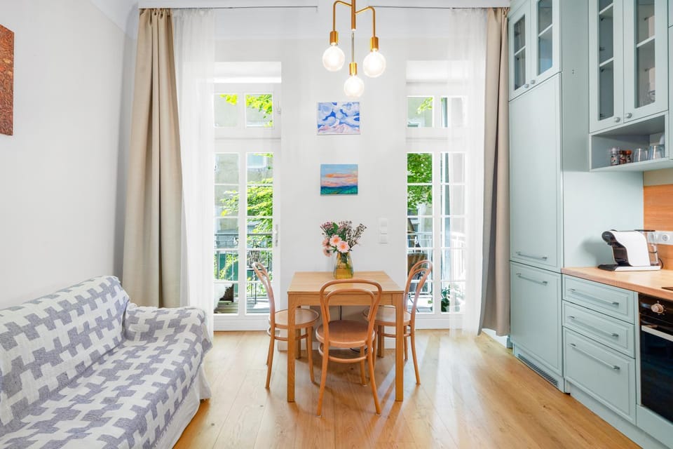Central Vienna Apartment with Garden View Apartment in Vienna