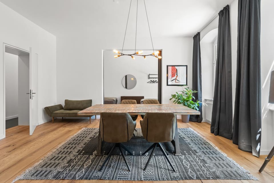 Living room, Seating area, Dining area