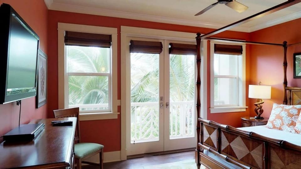 D210 Second Floor 3-bedroom Poolside Lanai Villa in Poipu