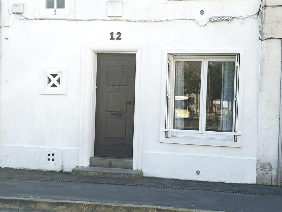 Maison sur le quai House in La Rochelle