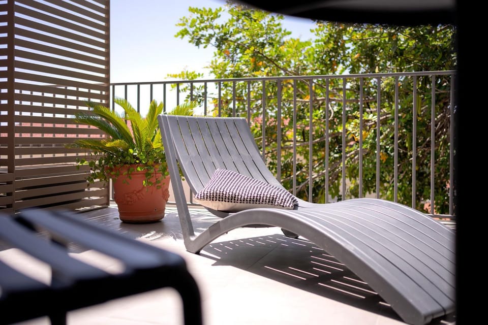 Day, Balcony/Terrace, Seating area, sunbed