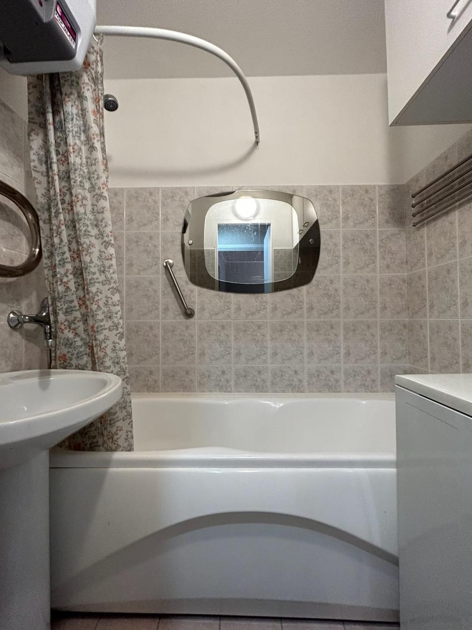 Bathroom, Bath, washing machine