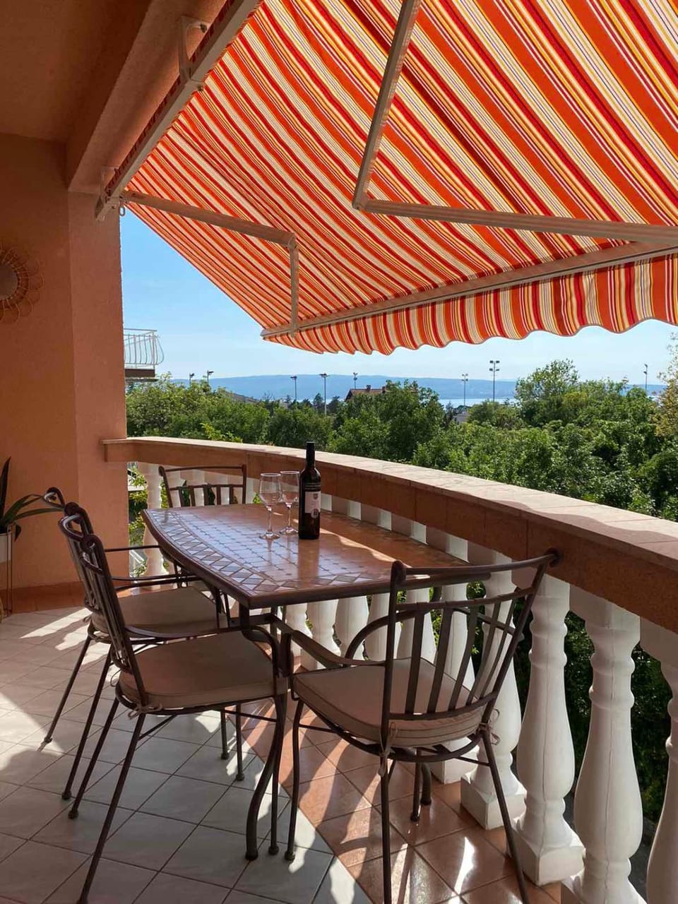 View (from property/room), Balcony/Terrace