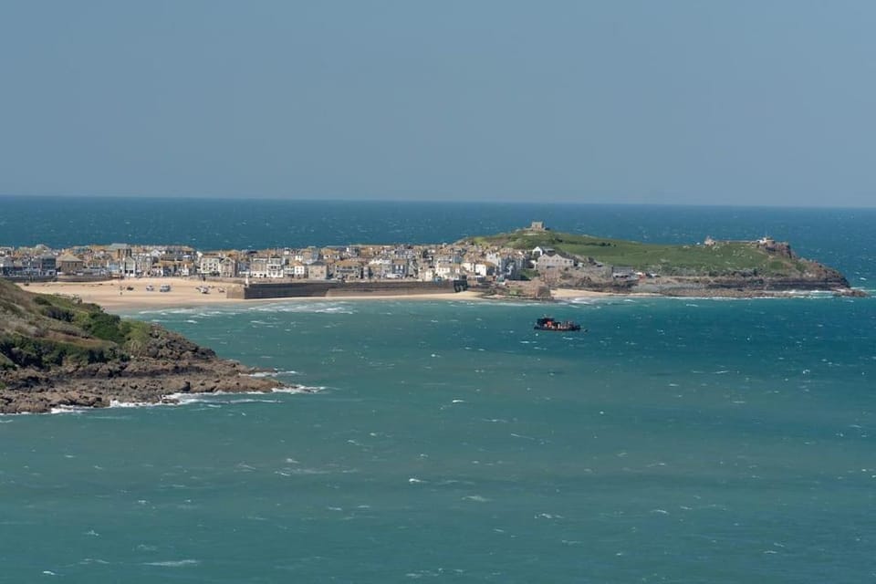Barepta Cove, Stunning Carbis bay apartment Apartment in England