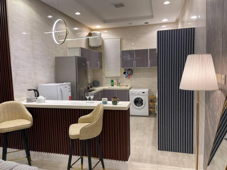 Kitchen or kitchenette, Dining area, minibar, oven, pet friendly, stove, toaster, washing machine, dryer
