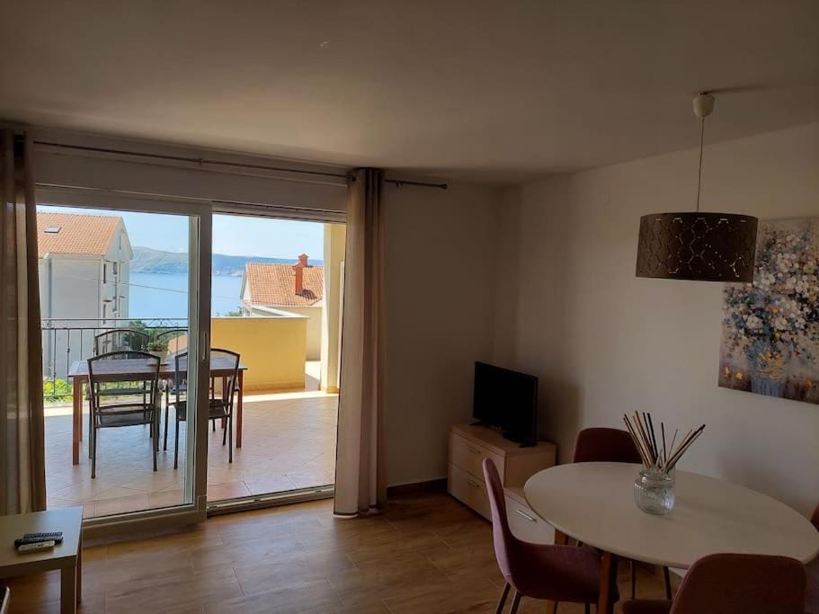 APP Mirela 1 Apartment in Novi Vinodolski