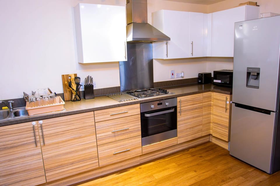 Kitchen or kitchenette, pet friendly, stove, toaster