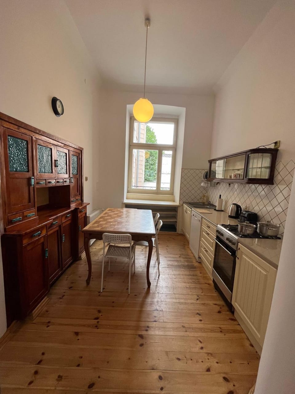 Kitchen or kitchenette, Dining area, dishwasher, minibar, pet friendly, stove, toaster