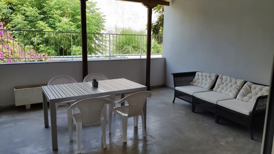 Patio, View (from property/room), Balcony/Terrace