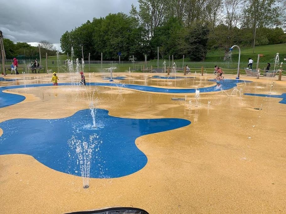 Day, Natural landscape, Pool view