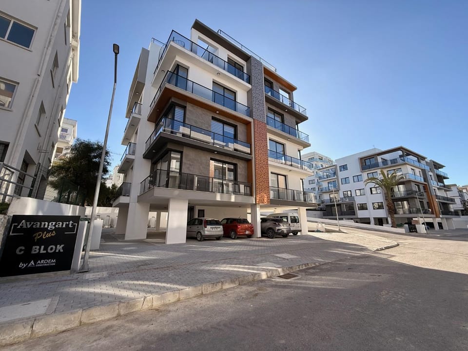 Property building, Location