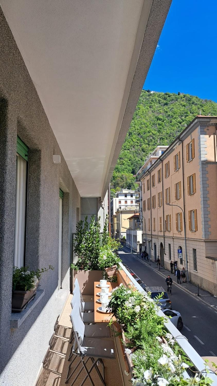 The window on the theatre and the cathedral - Luxury apartment Apartment in Como