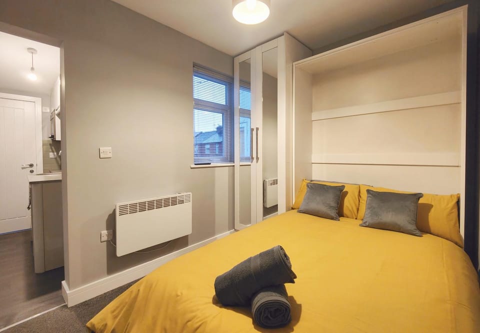 Bed, Photo of the whole room