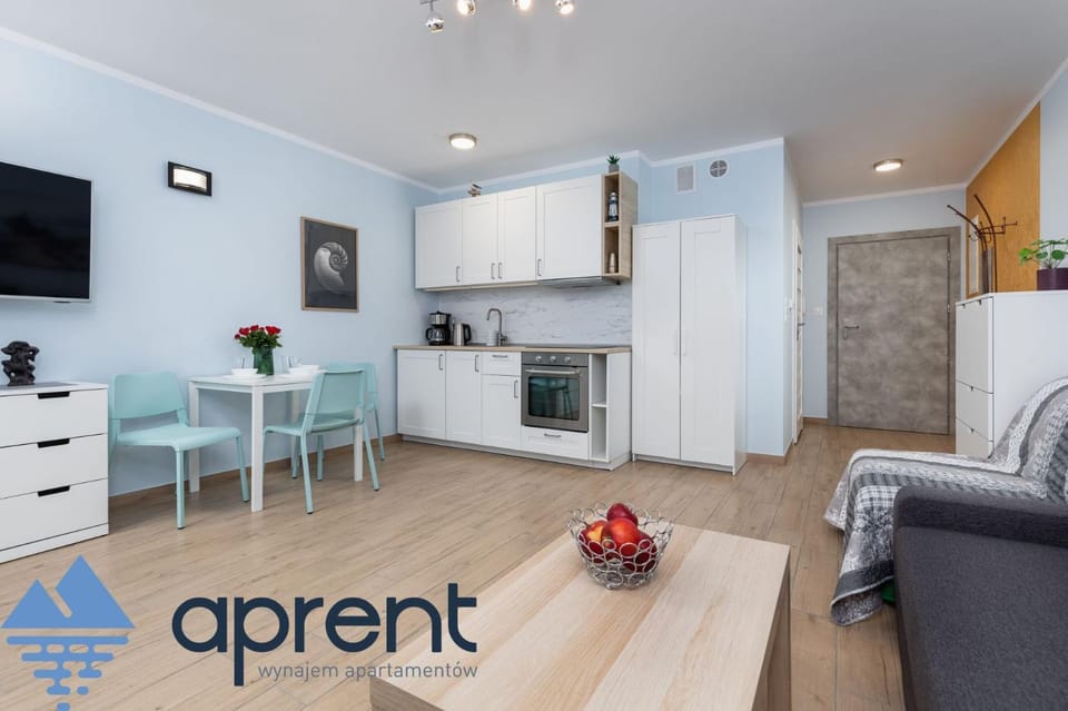 TV and multimedia, Kitchen or kitchenette, Living room