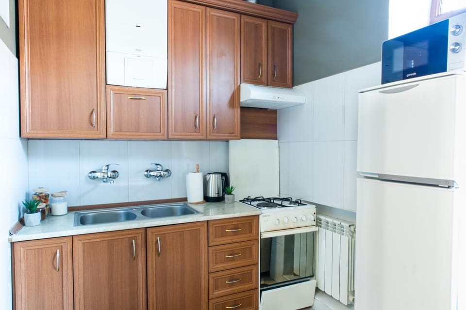 Kitchen or kitchenette, pet friendly, stove