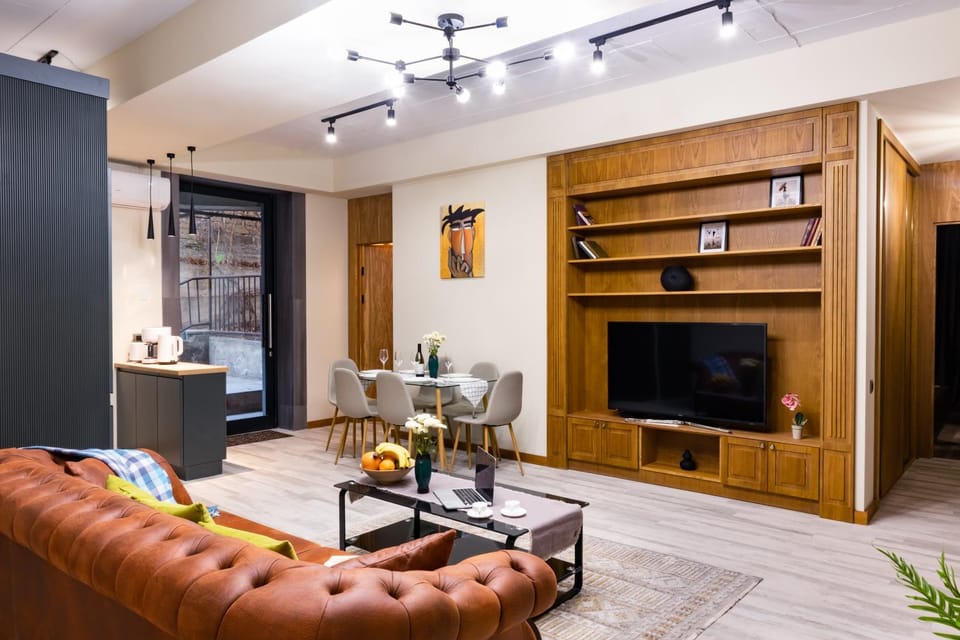 TV and multimedia, Living room, Seating area