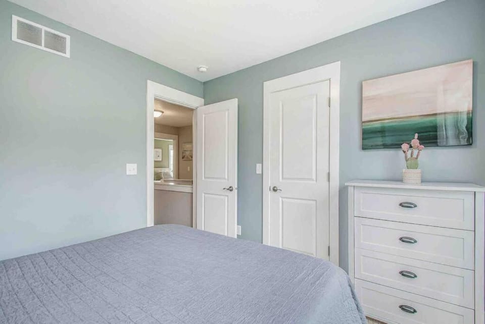 The Heron House-On The Lake! Villa in Indiana