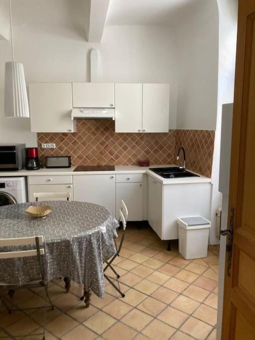 La Célestine Apartment in Valensole