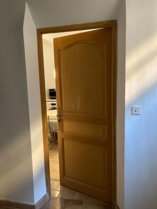 La Célestine Apartment in Valensole