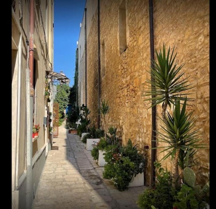P4T Holidays Home - city center Apartment in Brindisi
