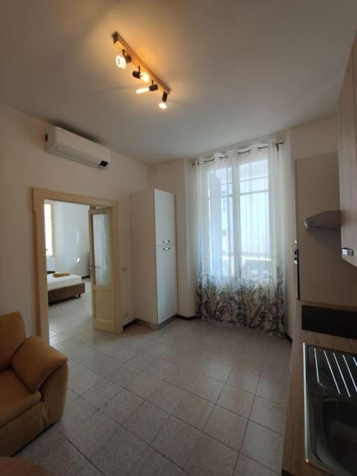 Casa J Apartment in Como