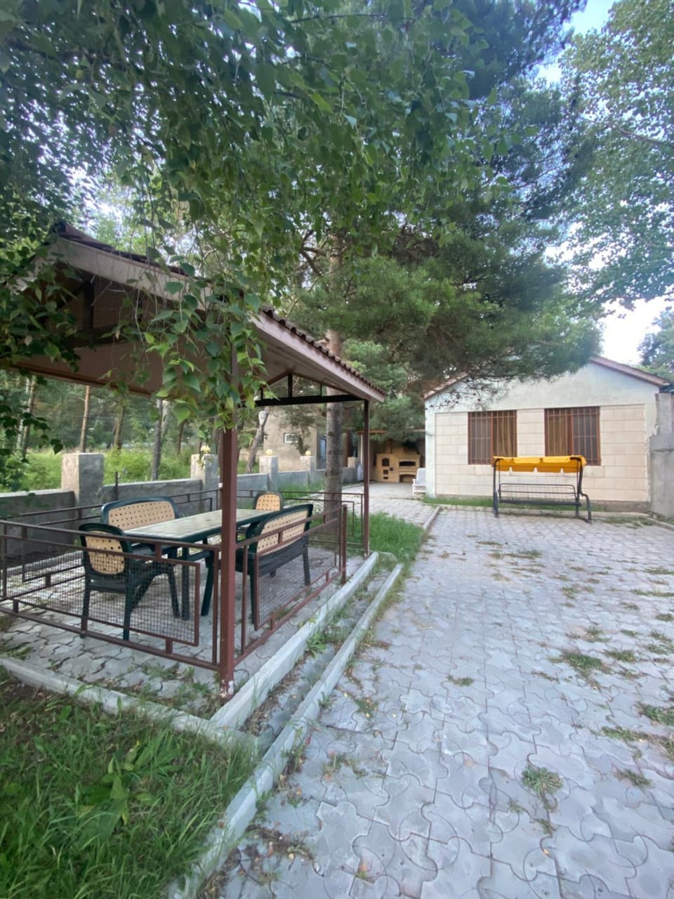 Коттедж на берегу оз. Севан House in Armenia