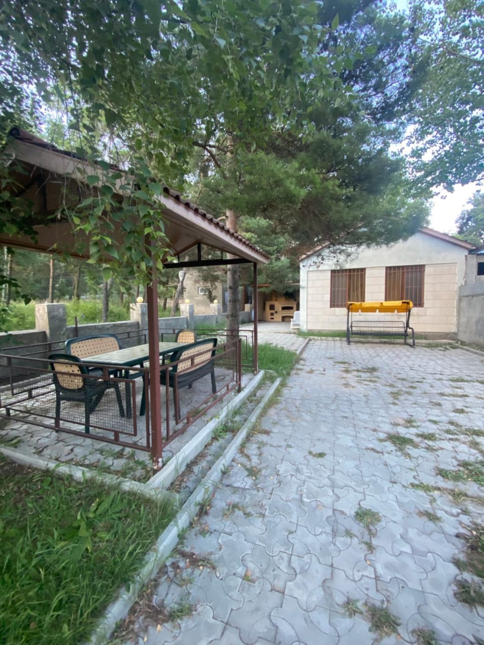 Коттедж на берегу оз. Севан House in Armenia