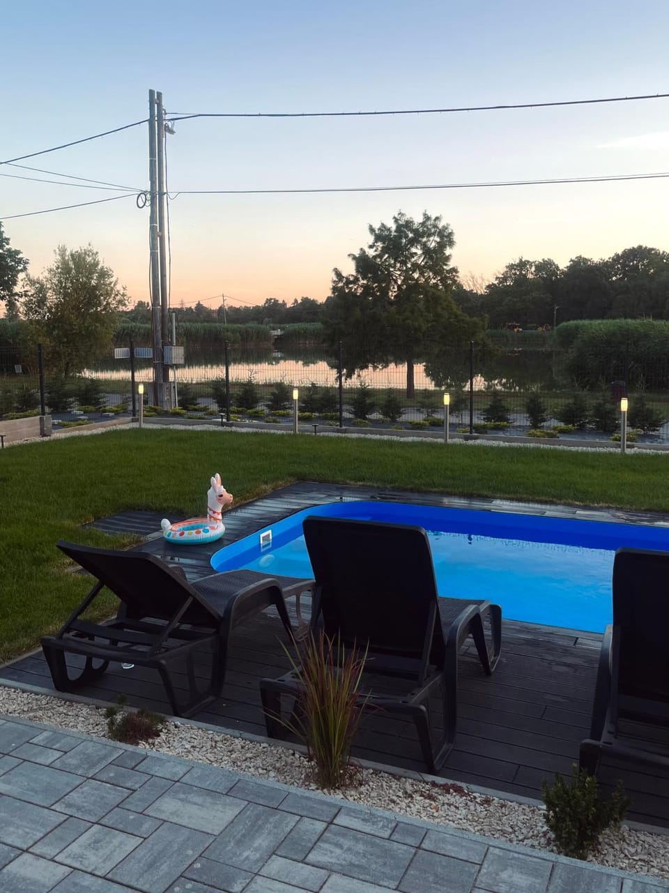 Swimming pool