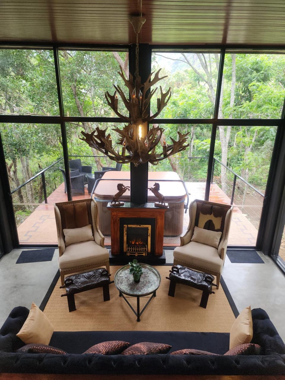 Living room, Seating area
