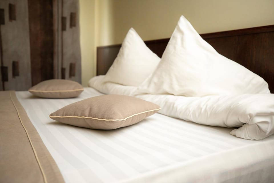 Bed, Photo of the whole room, Bedroom, Area and facilities