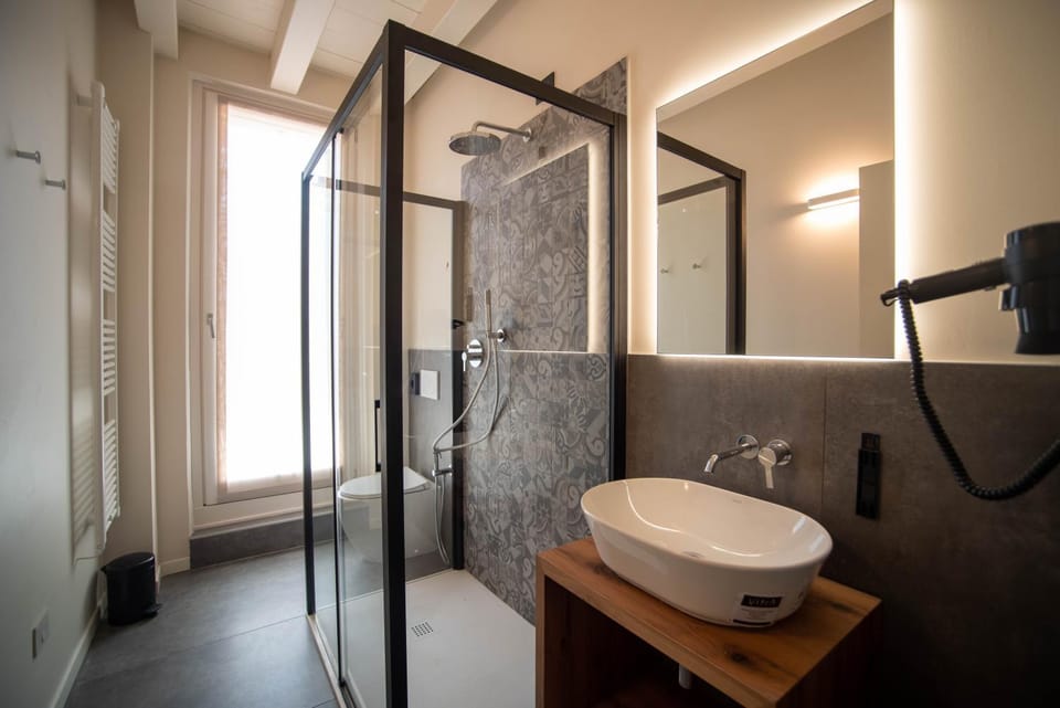 Shower, Bathroom