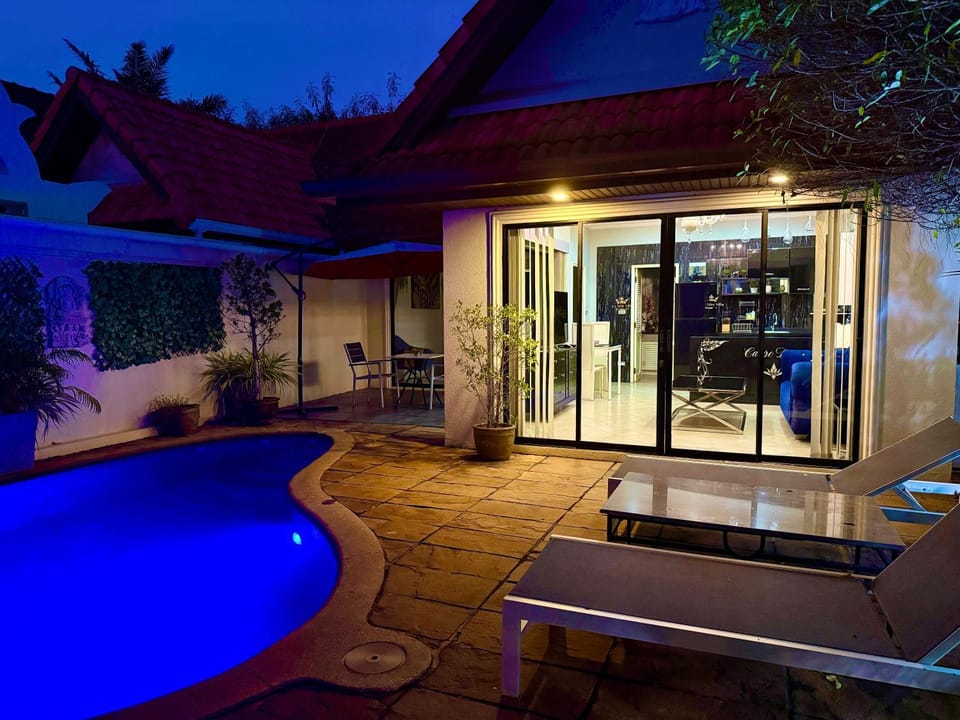 Property building, Night, Swimming pool, sunbed