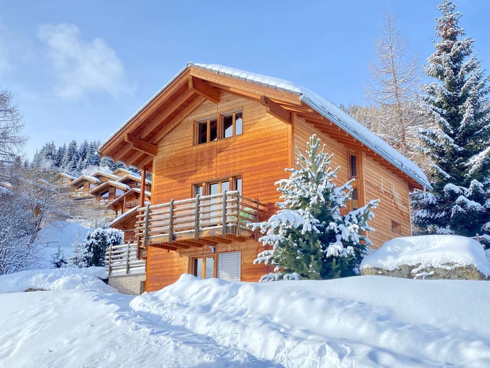 Property building, Day, Natural landscape, Winter