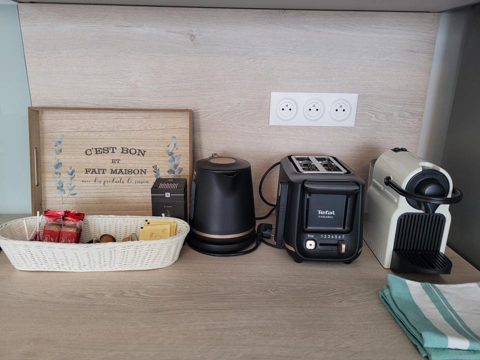 Coffee/tea facilities