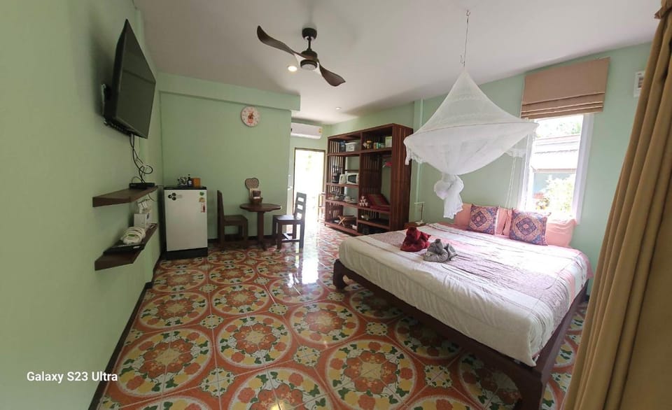 Baan NomTham Bed and Breakfast in Sala Dan