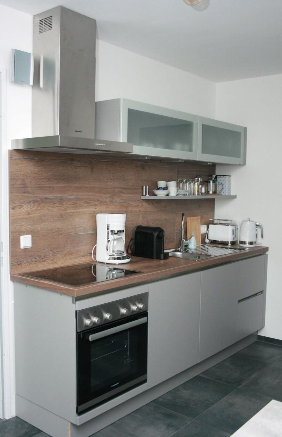 Coffee/tea facilities, Kitchen or kitchenette, dishwasher, pet friendly, stove, toaster