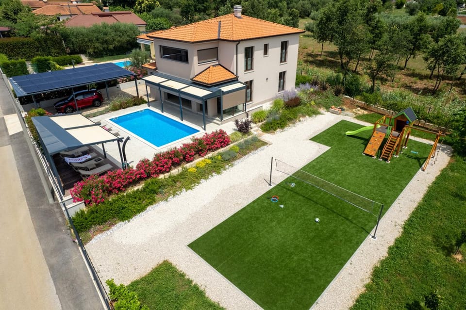 Garden view, Swimming pool