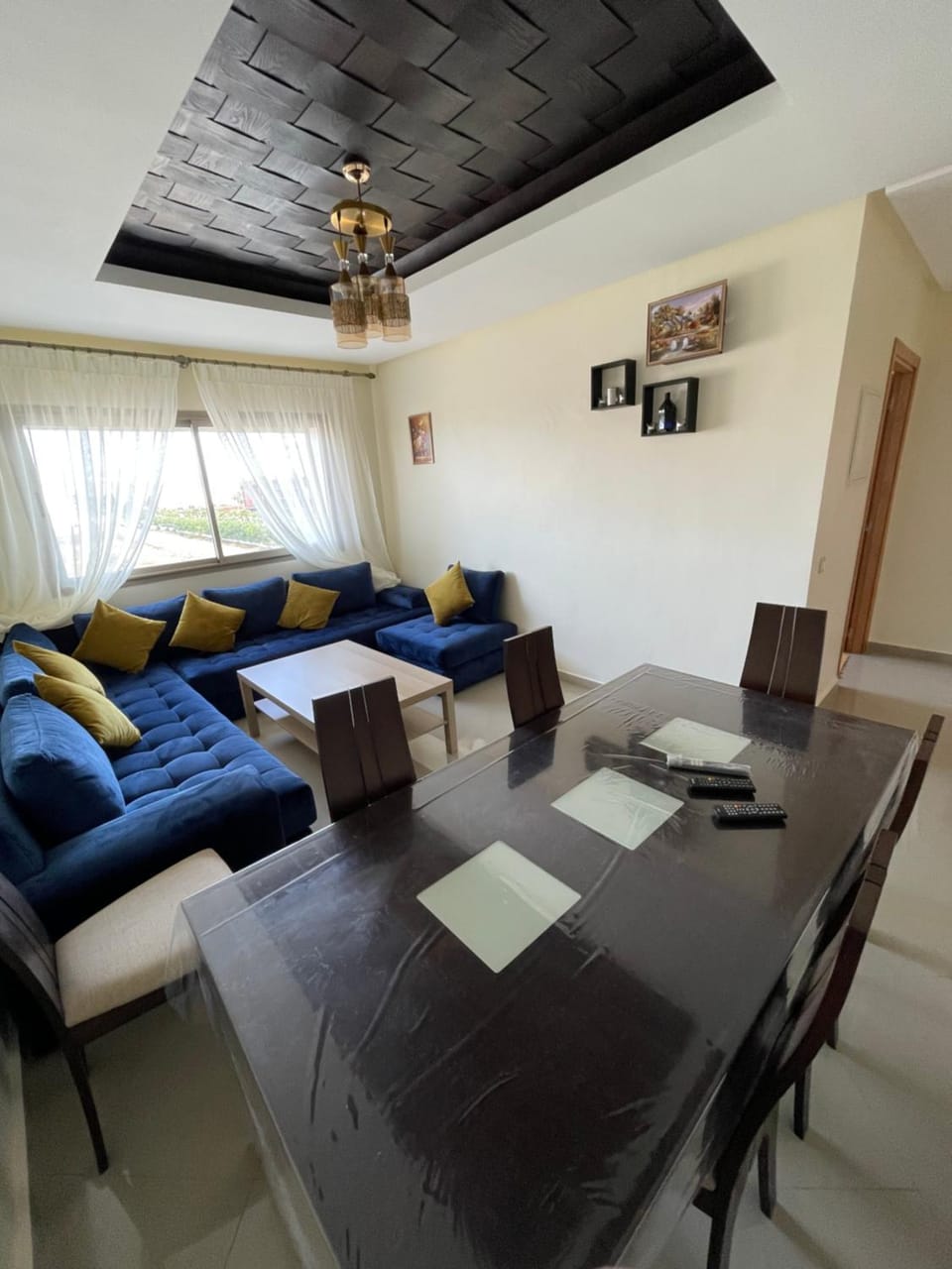 Living room, Dining area