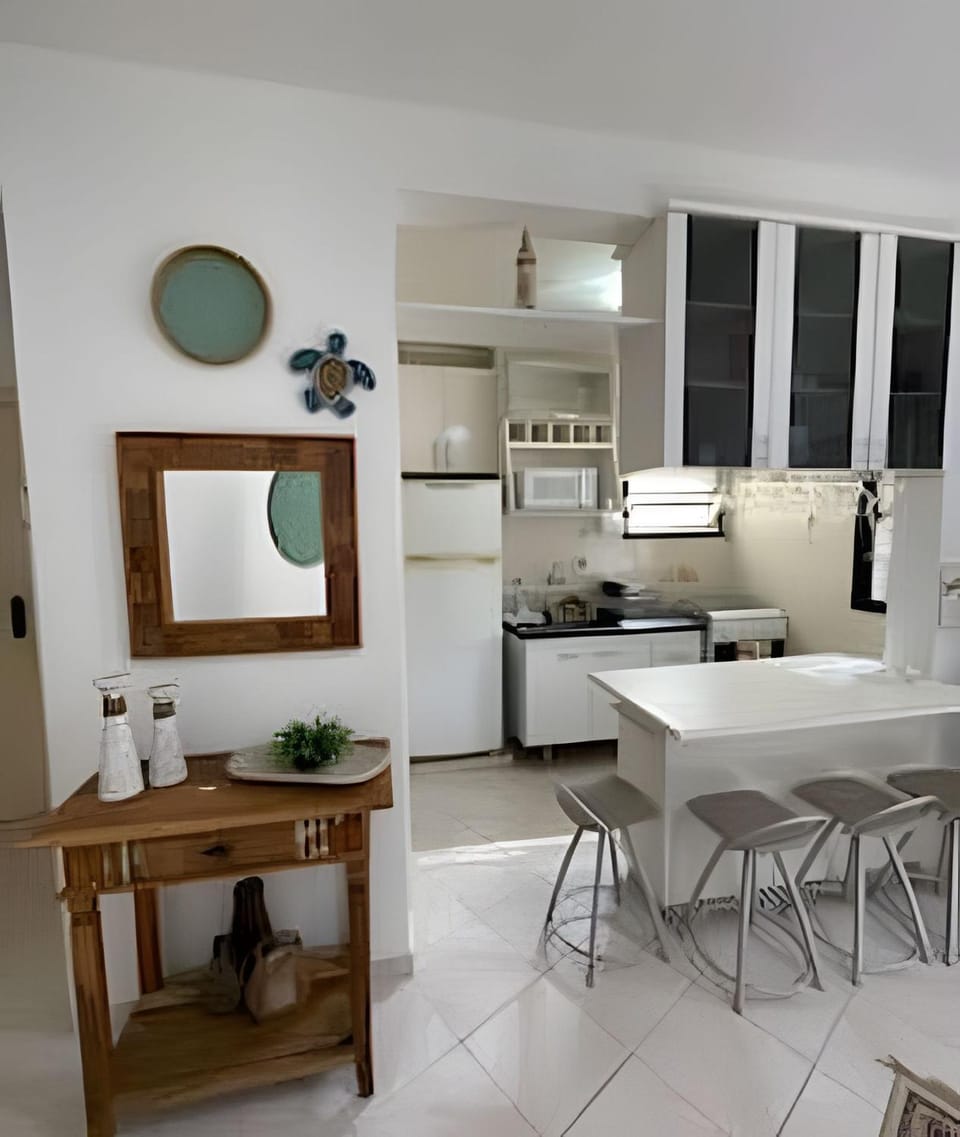 Kitchen or kitchenette, Dining area, oven, stove