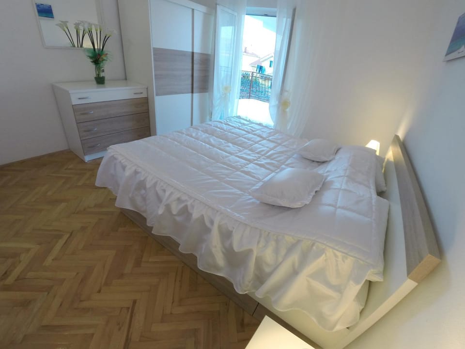 Bedroom, Sea view