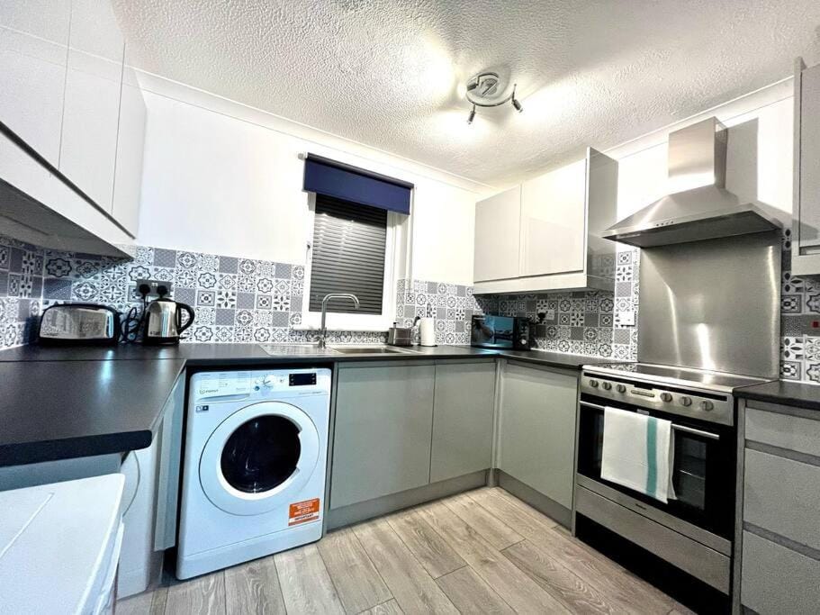 Fab Oxford City Centre Apartment sleeps 6 with Apartment in Oxford