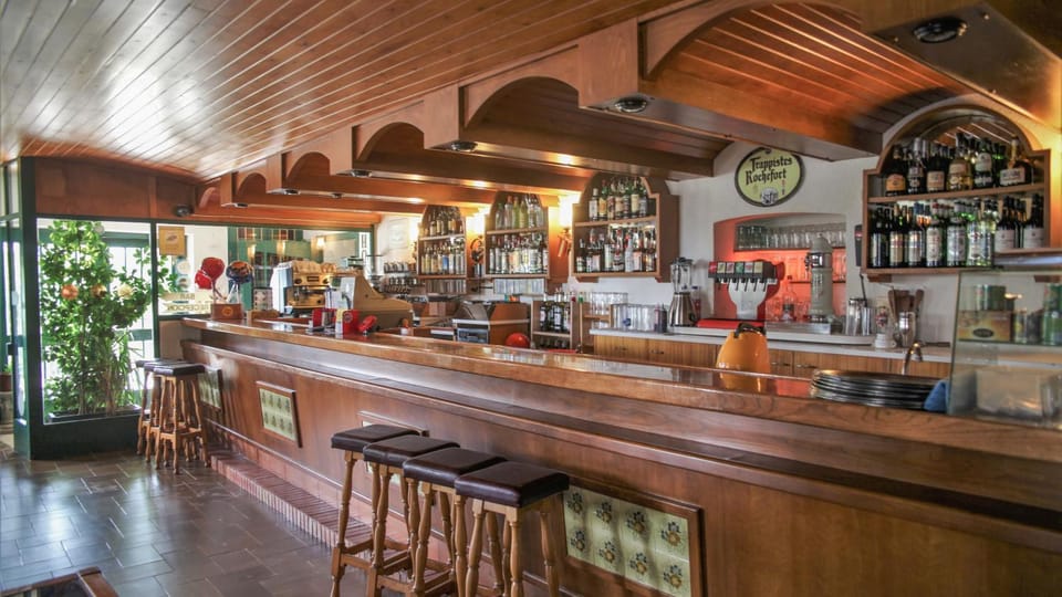 Lounge or bar