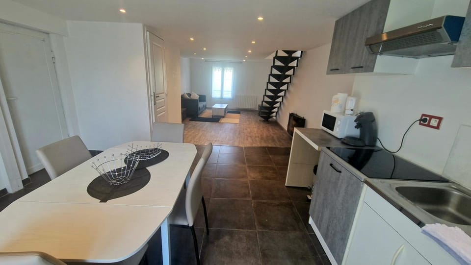 Givors Centre Duplex meublé Apartment in Givors