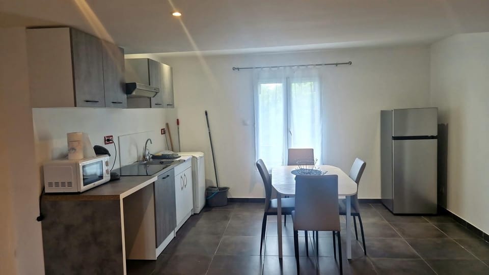 Givors Centre Duplex meublé Apartment in Givors
